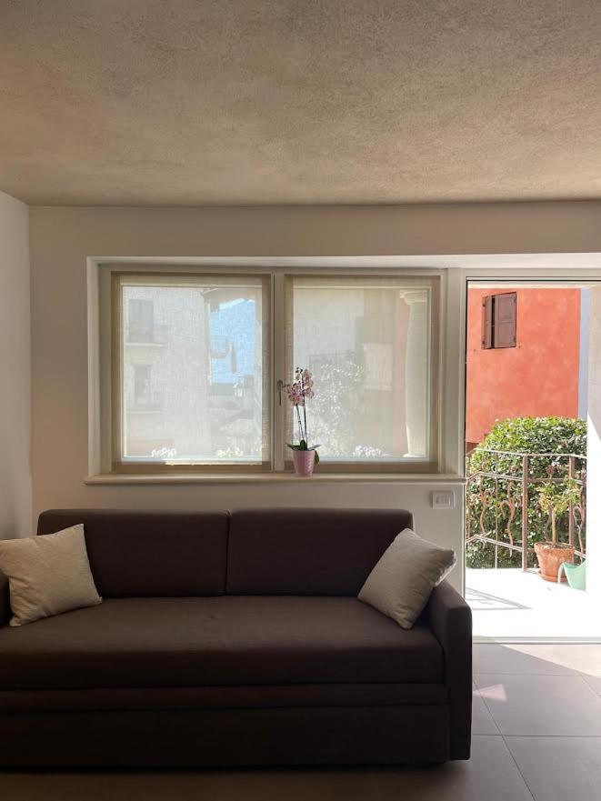 Api Tenna Apartments Glicine 1 Eksteriør billede