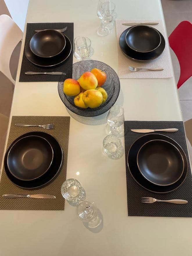 Api Tenna Apartments Glicine 1 Eksteriør billede