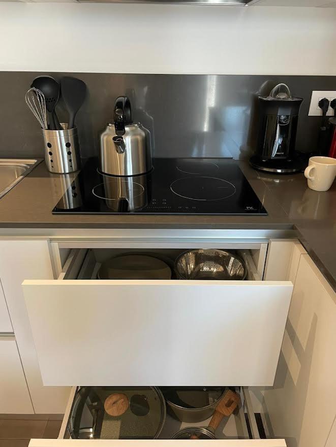 Api Tenna Apartments Glicine 1 Eksteriør billede
