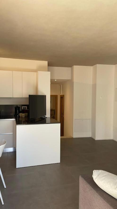 Api Tenna Apartments Glicine 1 Eksteriør billede